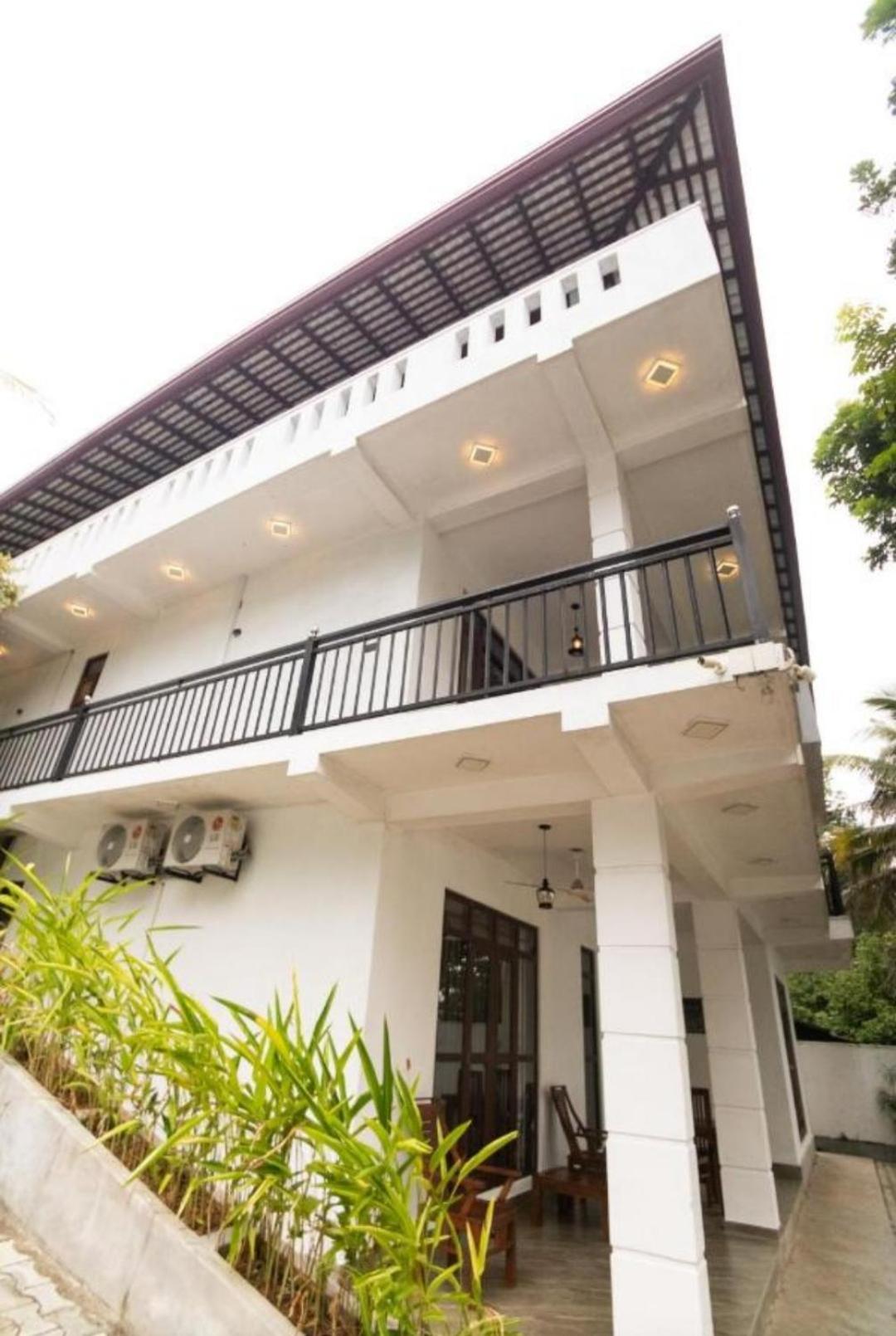 The Green Lagoon Villa Hikkaduwa Esterno foto